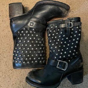 Black leather Frye boots 6.5